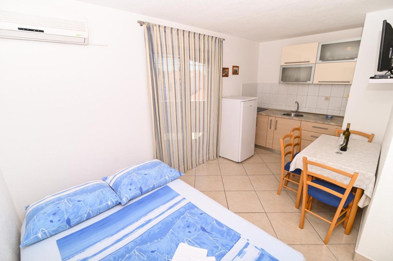 Apartmani Adria Trogir Exterior photo